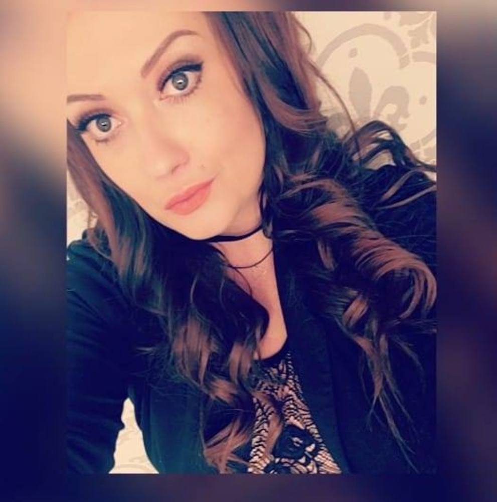 Meet your Posher, Caitlin